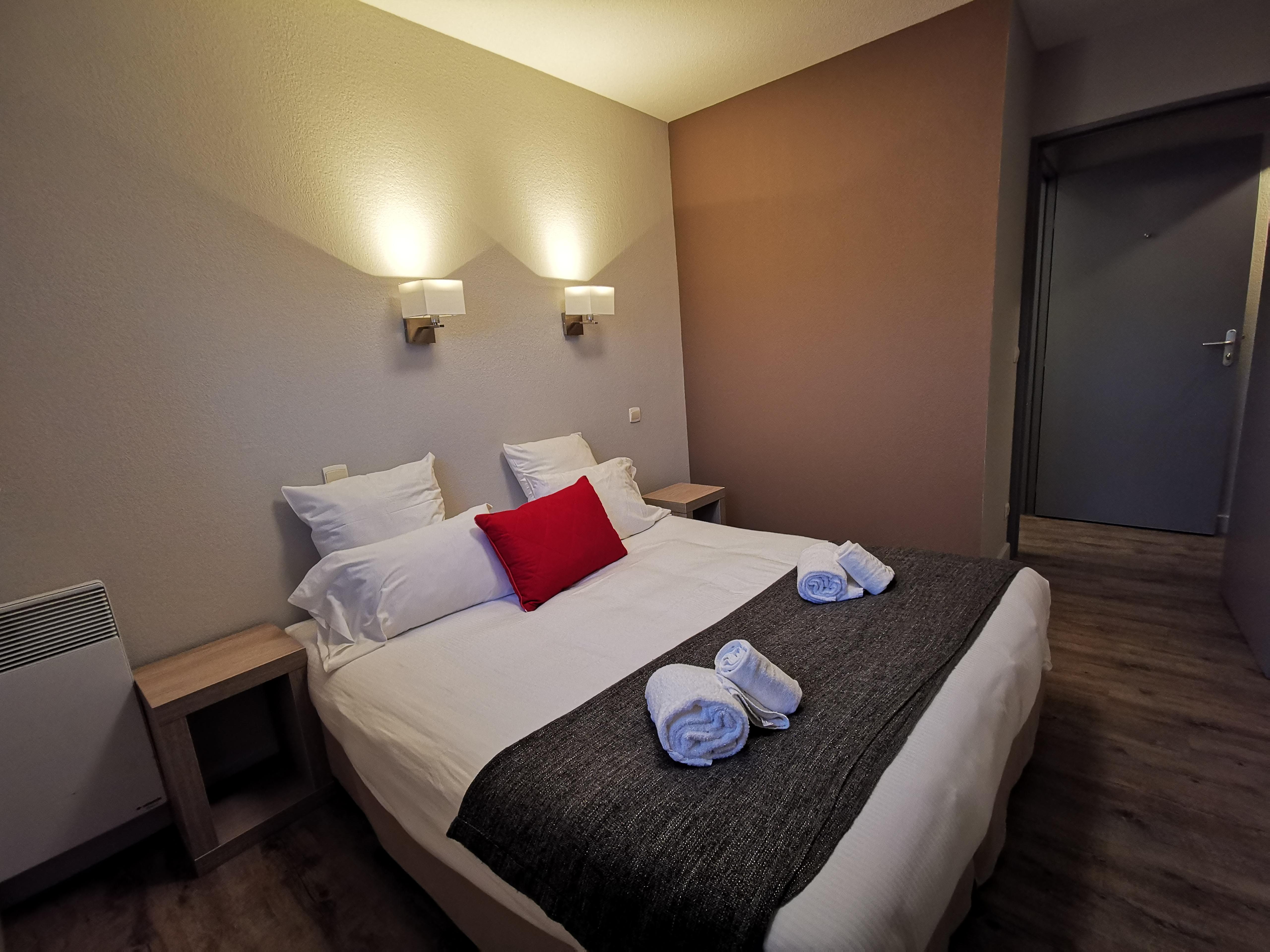 The Originals Boutique, Hotel Le Cap, Gap Sud Tallard Esterno foto